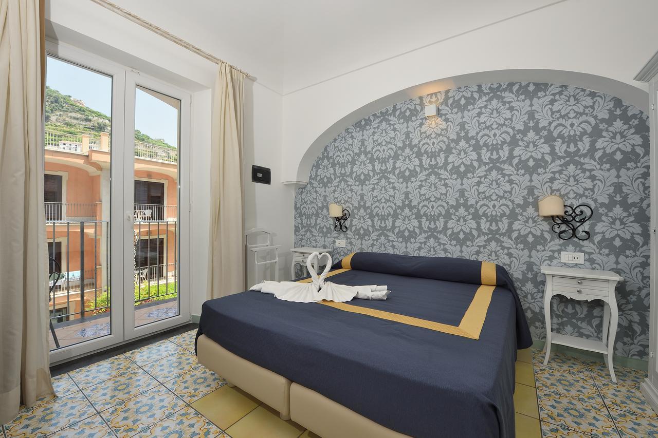 Hotel7Bello Minori Esterno foto