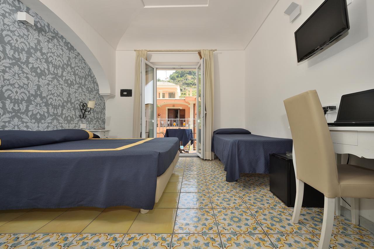 Hotel7Bello Minori Esterno foto