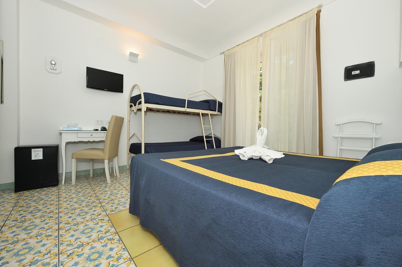Hotel7Bello Minori Esterno foto