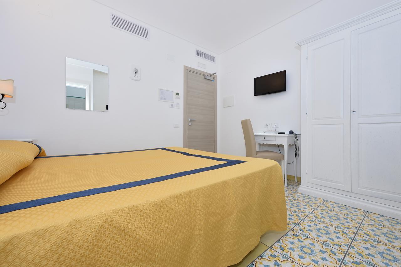 Hotel7Bello Minori Esterno foto