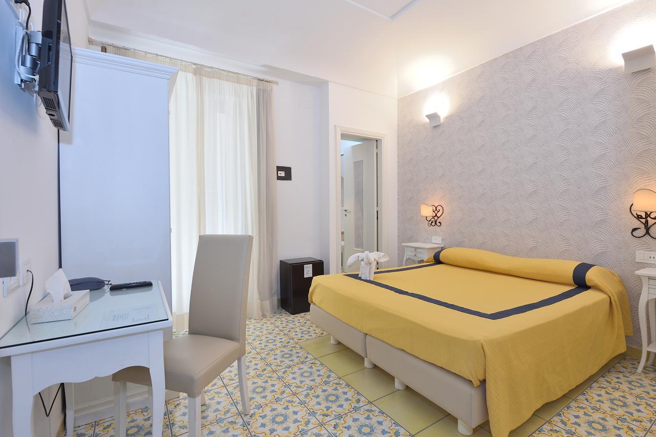 Hotel7Bello Minori Esterno foto